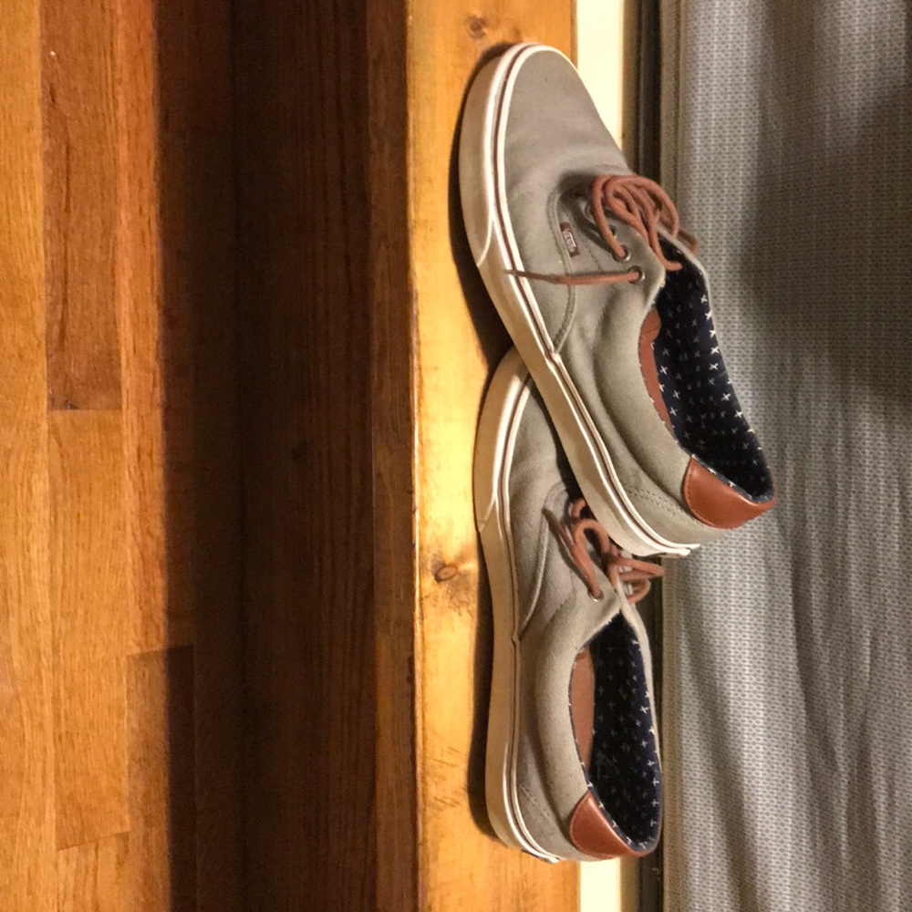 Grey men’s vans